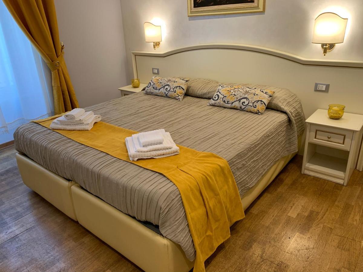 Domus Via Veneto Bed & Breakfast Rome
