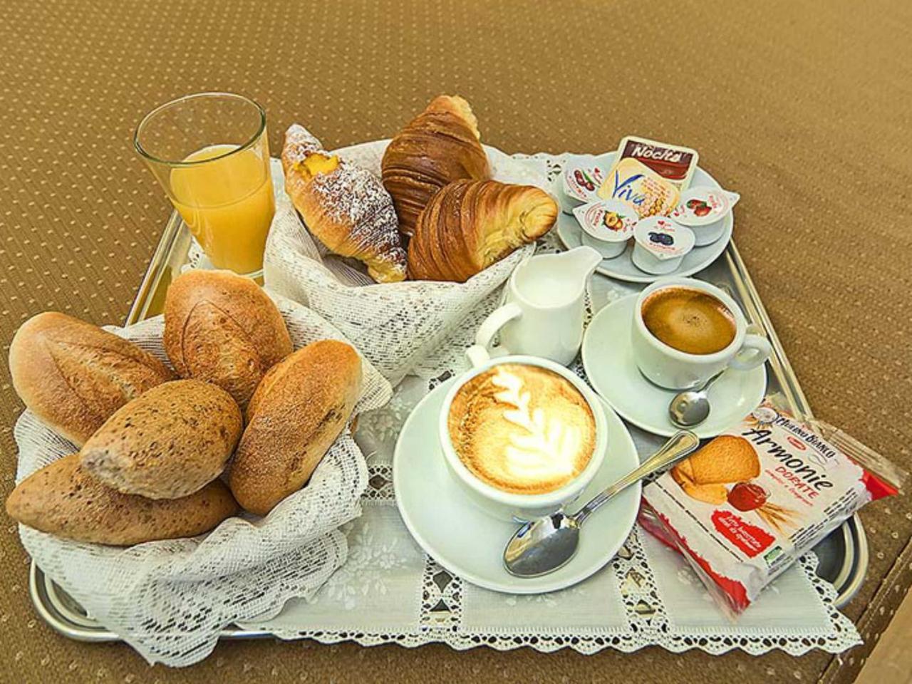 Domus Via Veneto Bed & Breakfast Rome